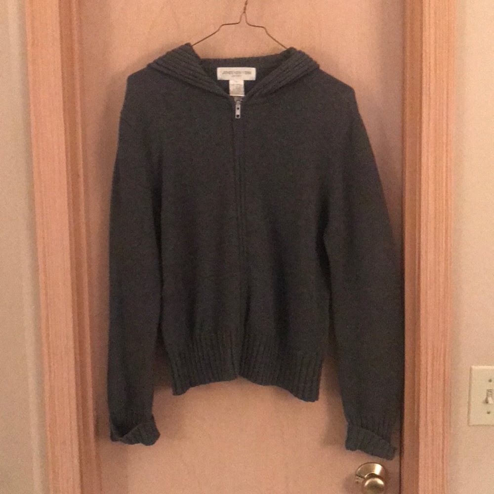 Hooded sweater